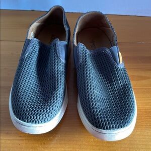 Olukai Pehuea Gray Mesh Slipon Sneakers. Womens Size 7